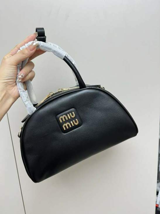 Picture of Miu Miu Handbags _SKUfw184960937fw